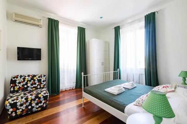Double Room Private External Bathroom