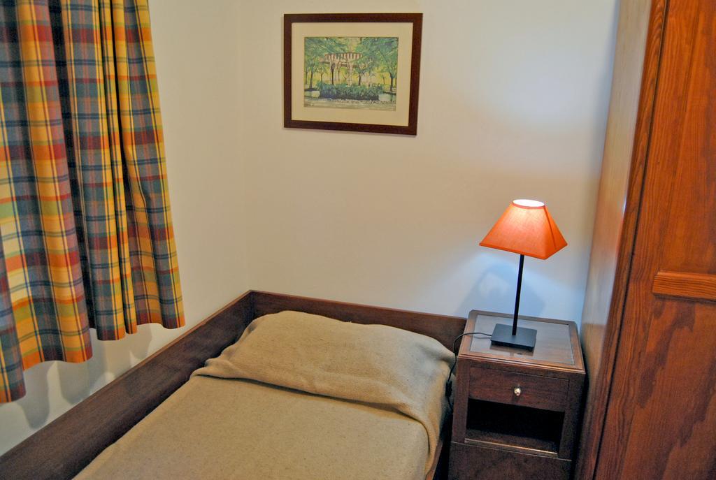 Single Room Private Bathroom