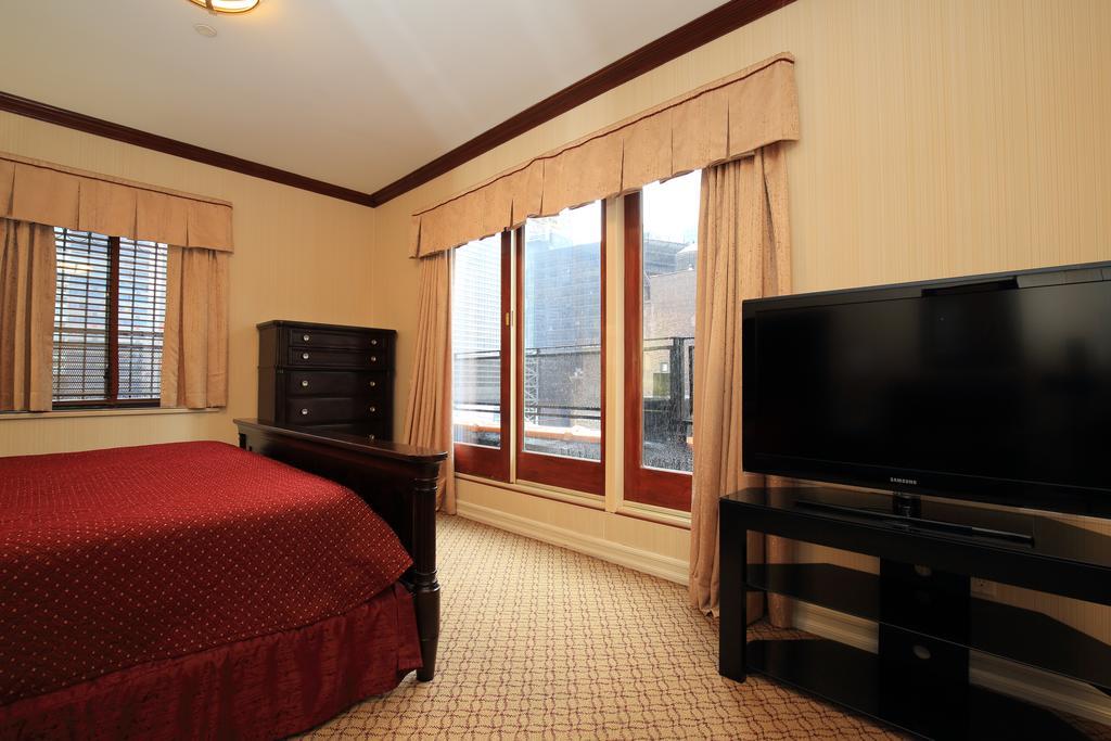 Penthouse Studio King Bed
