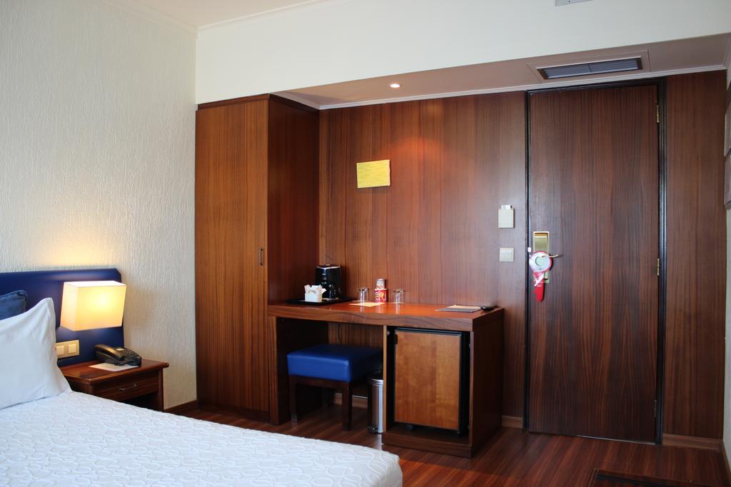 Quarto Duplo