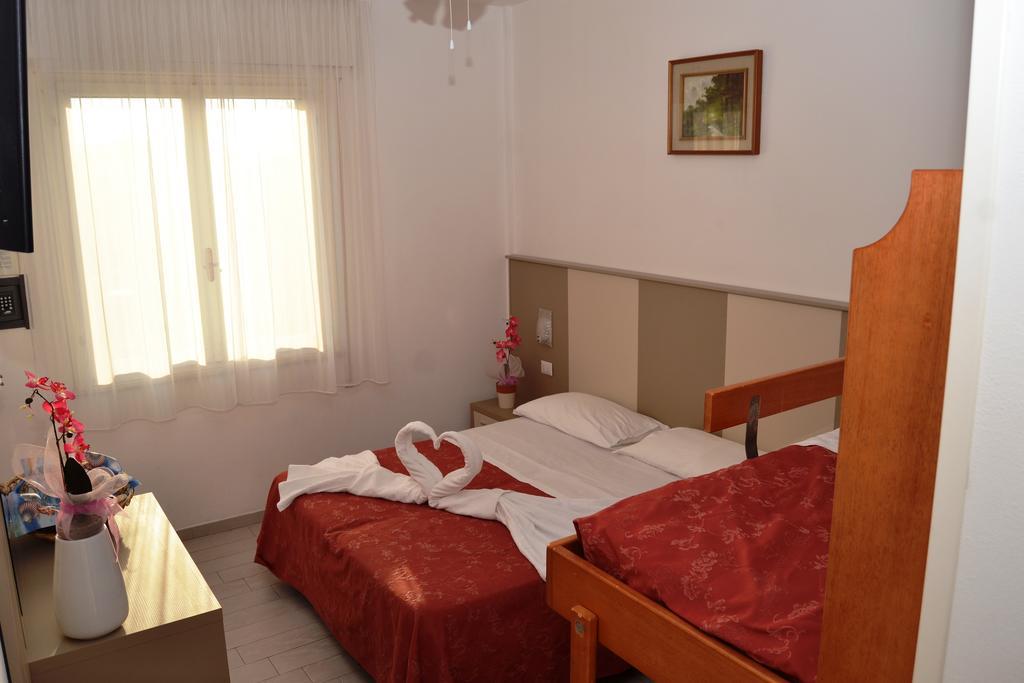 Triple Room Balcony