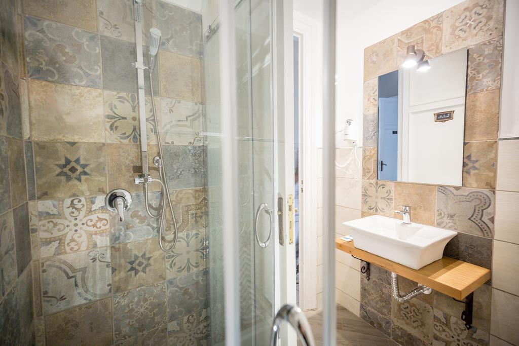 Double Room Private External Bathroom