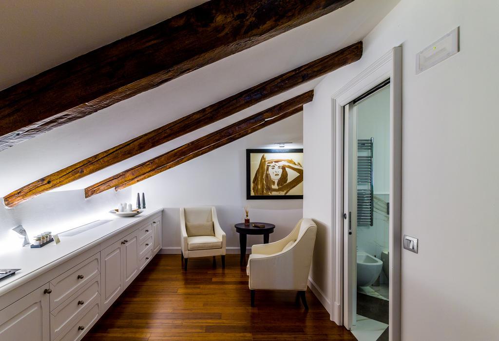 Quarto Deluxe com Cama de Casal ou 2 de Solteiro