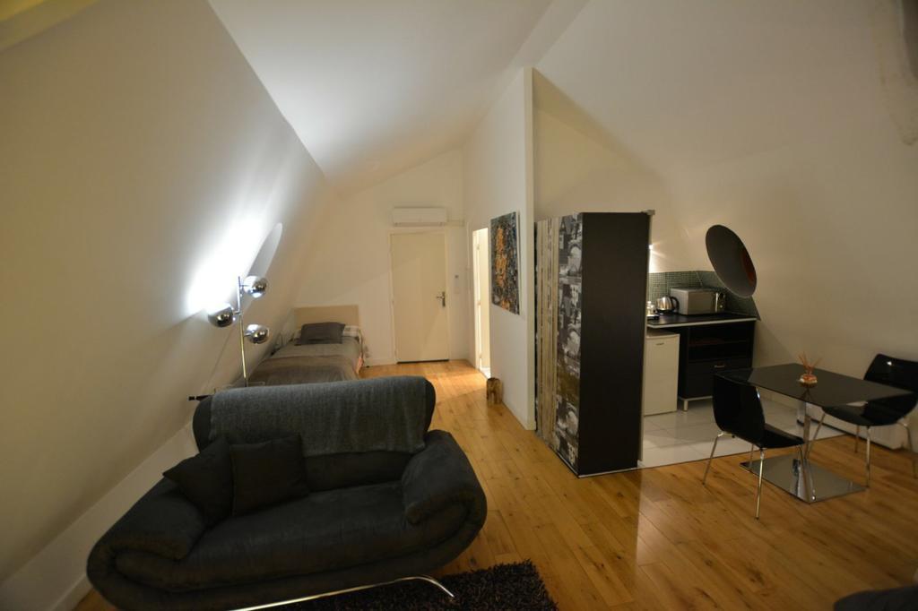 Chambre Triple - Vue sur Ville