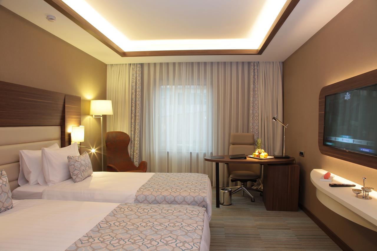 Quarto Superior com 2 Camas de Solteiro