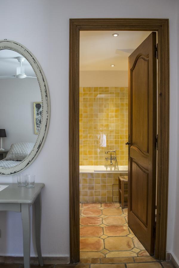 Chambre Double - Vue sur Rue