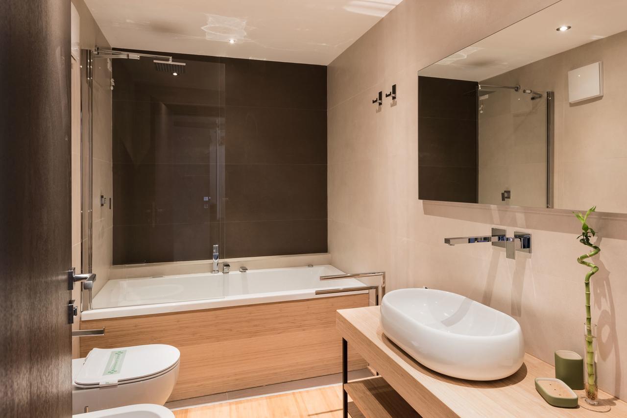 Queen Room Spa Bath