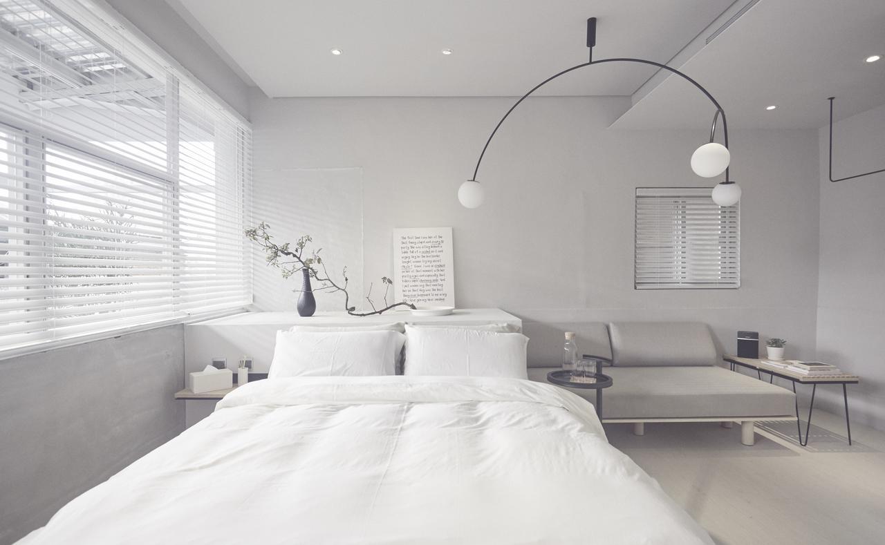 Deluxe Double Room Balcony Street View