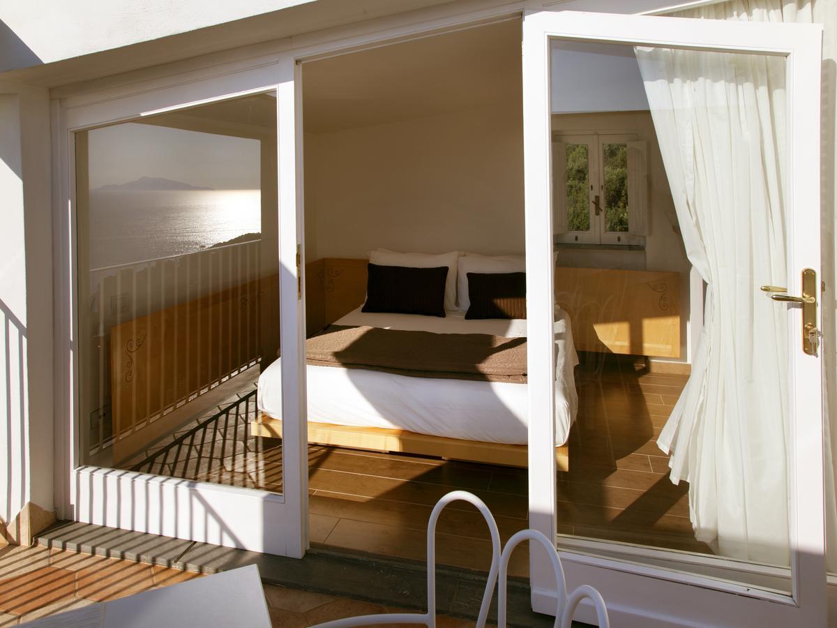 Family Room Terrace