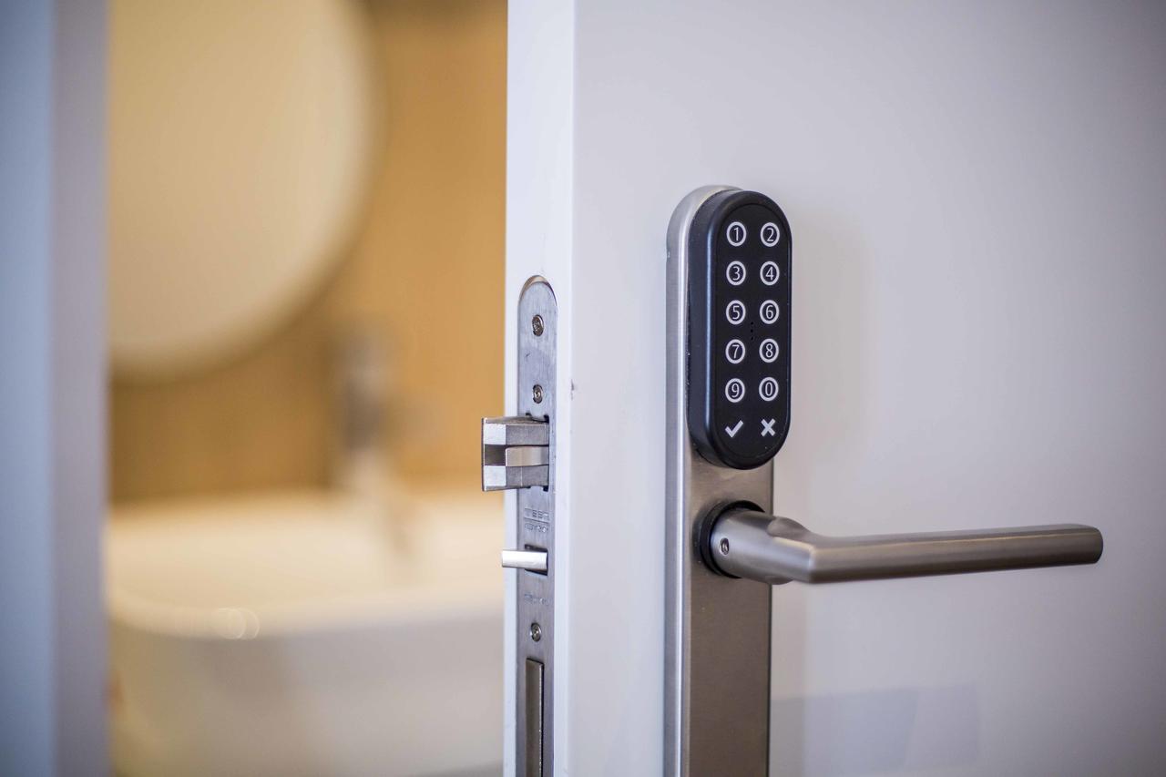 Twin Room Private Bathroom