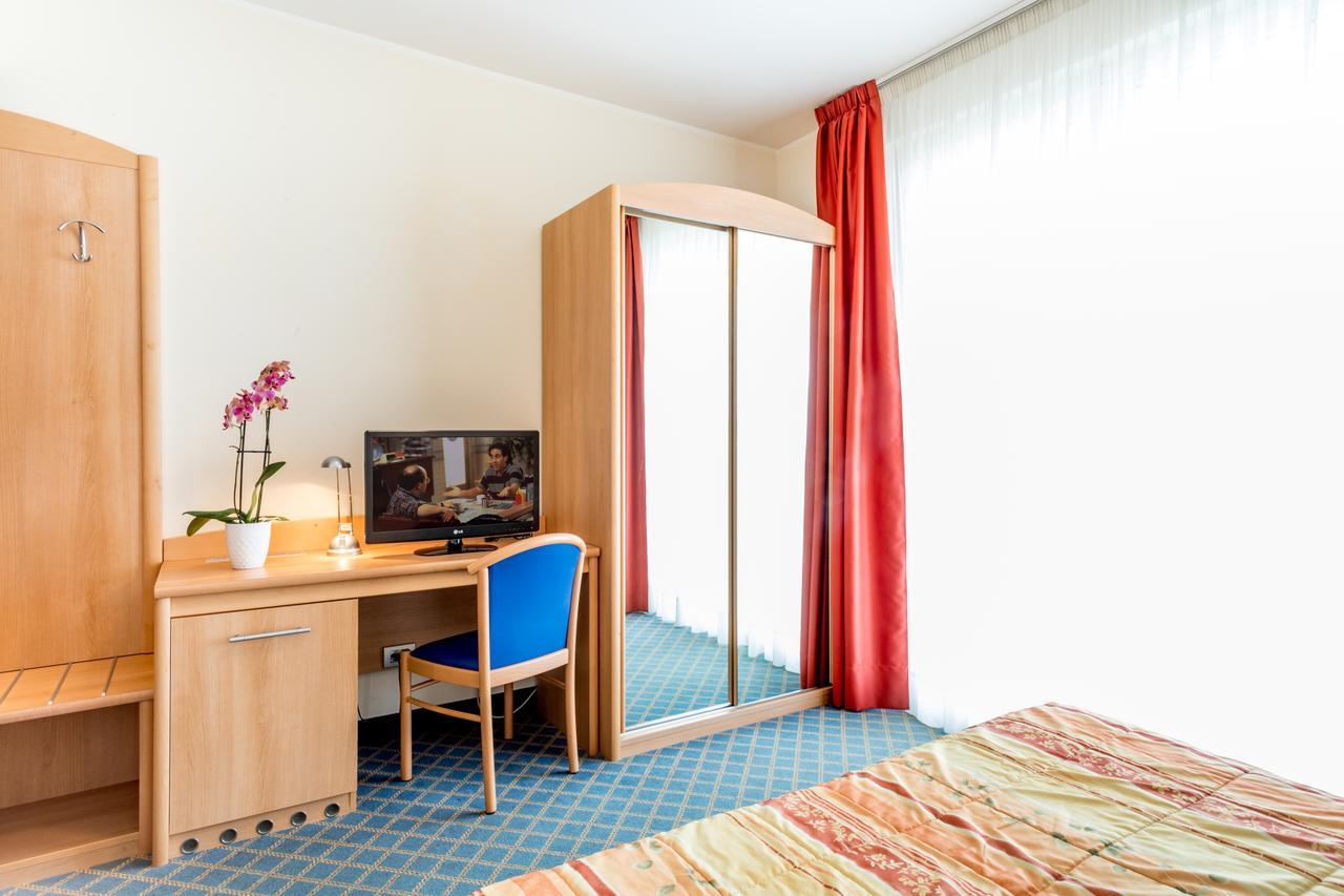Double Room Lake View