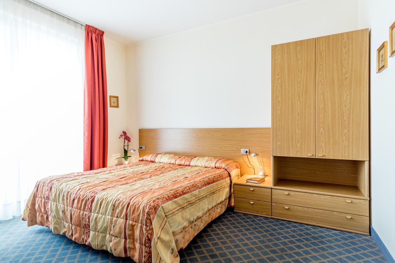 Double Room Lake View