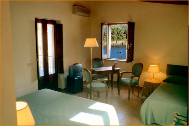 Premium Panorama Triple Room Sea View
