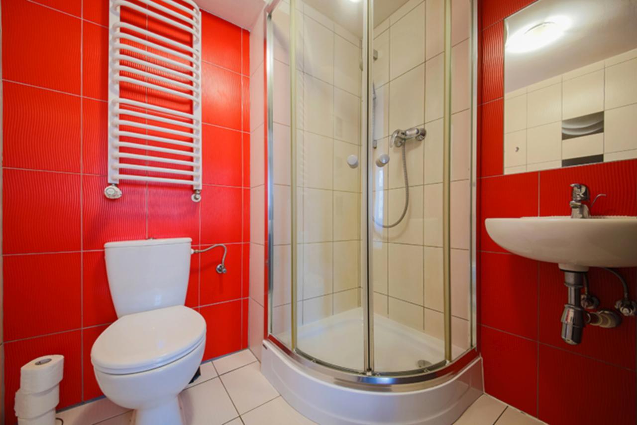 Double Room Private Bathroom