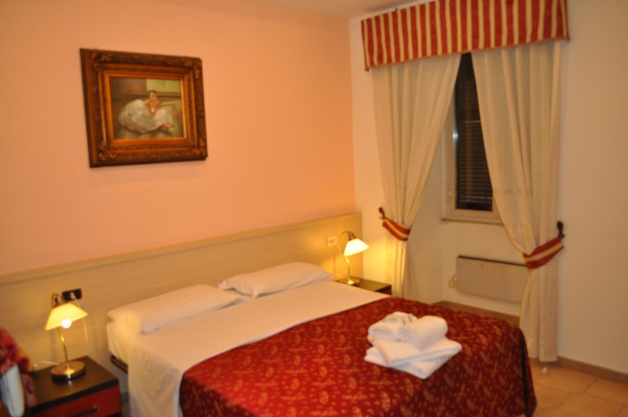 Double Room Private External Bathroom