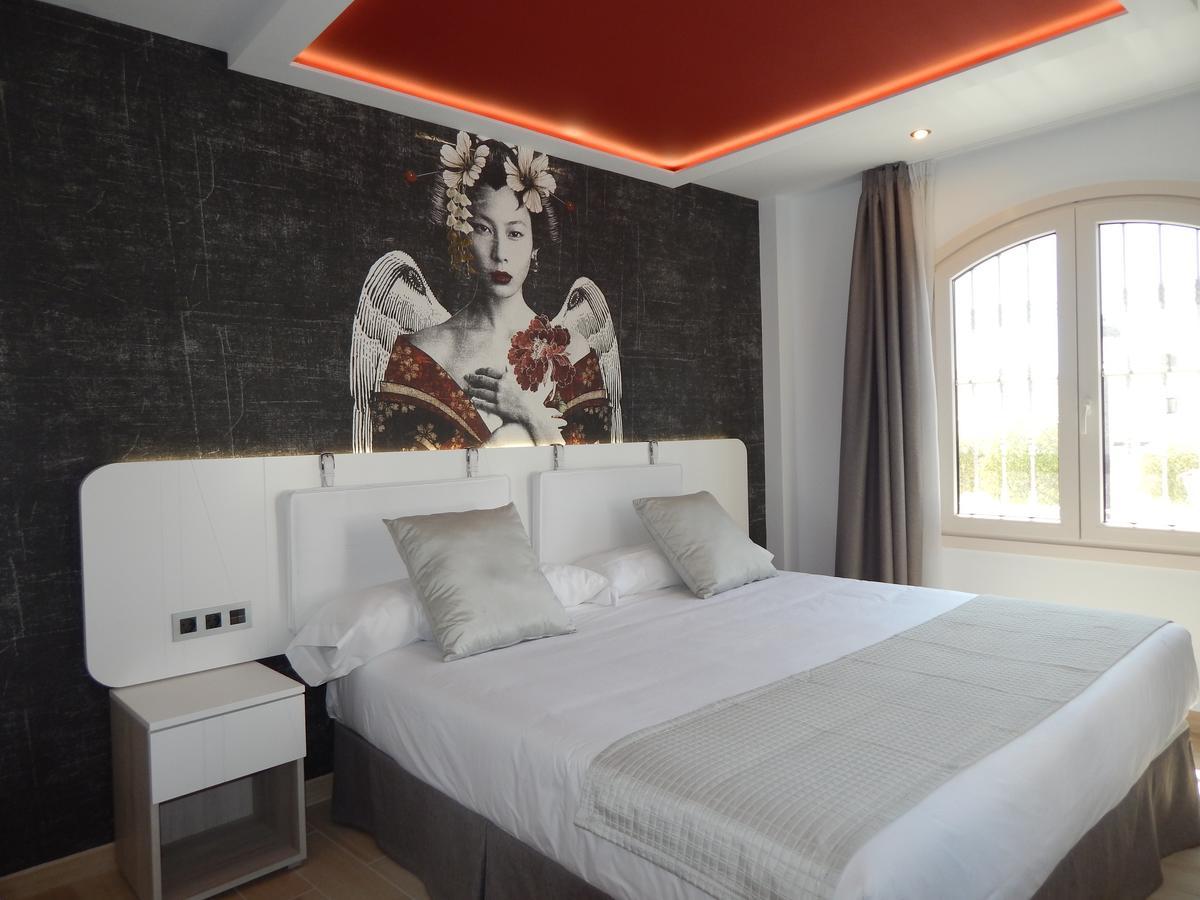 Deluxe Zimmer mit Kingsize-Bett