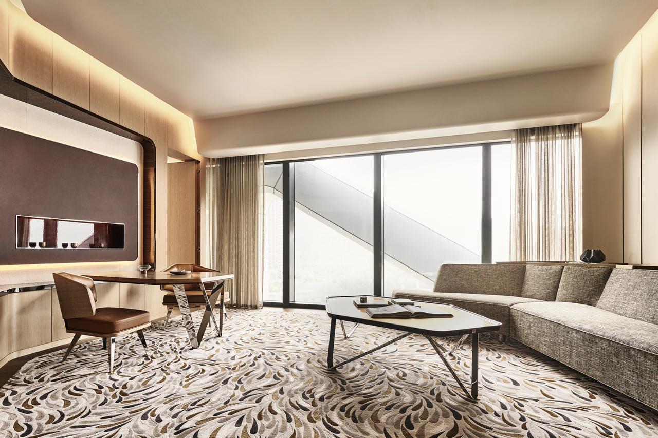 Morpheus Prestige Suite Club Lounge Access