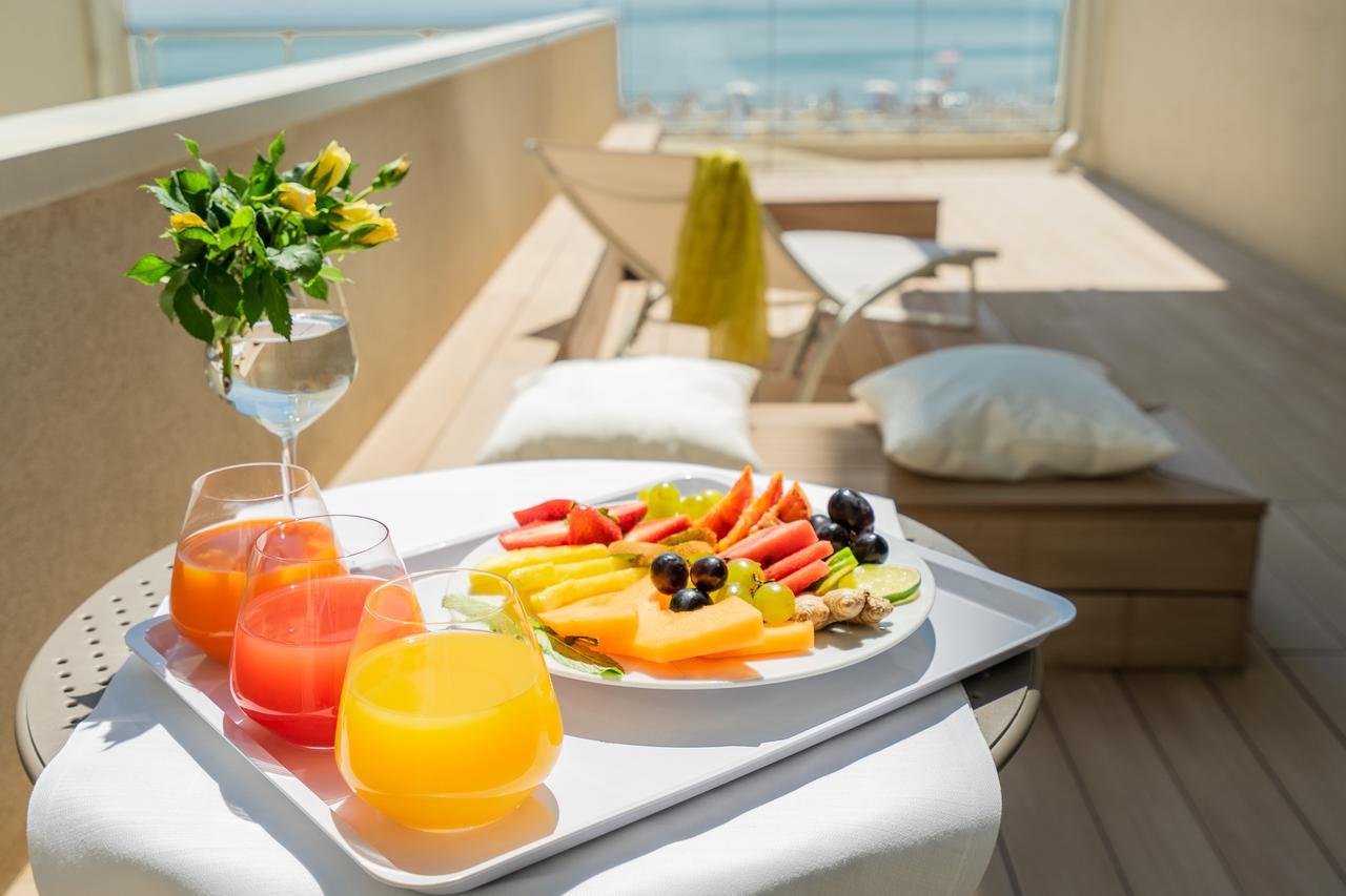 Superior Double or Twin Room Partial Sea View