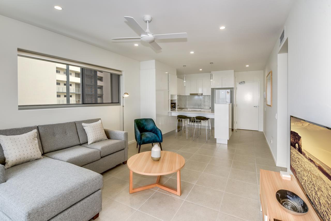 Two-Bedroom Apartment Lake View