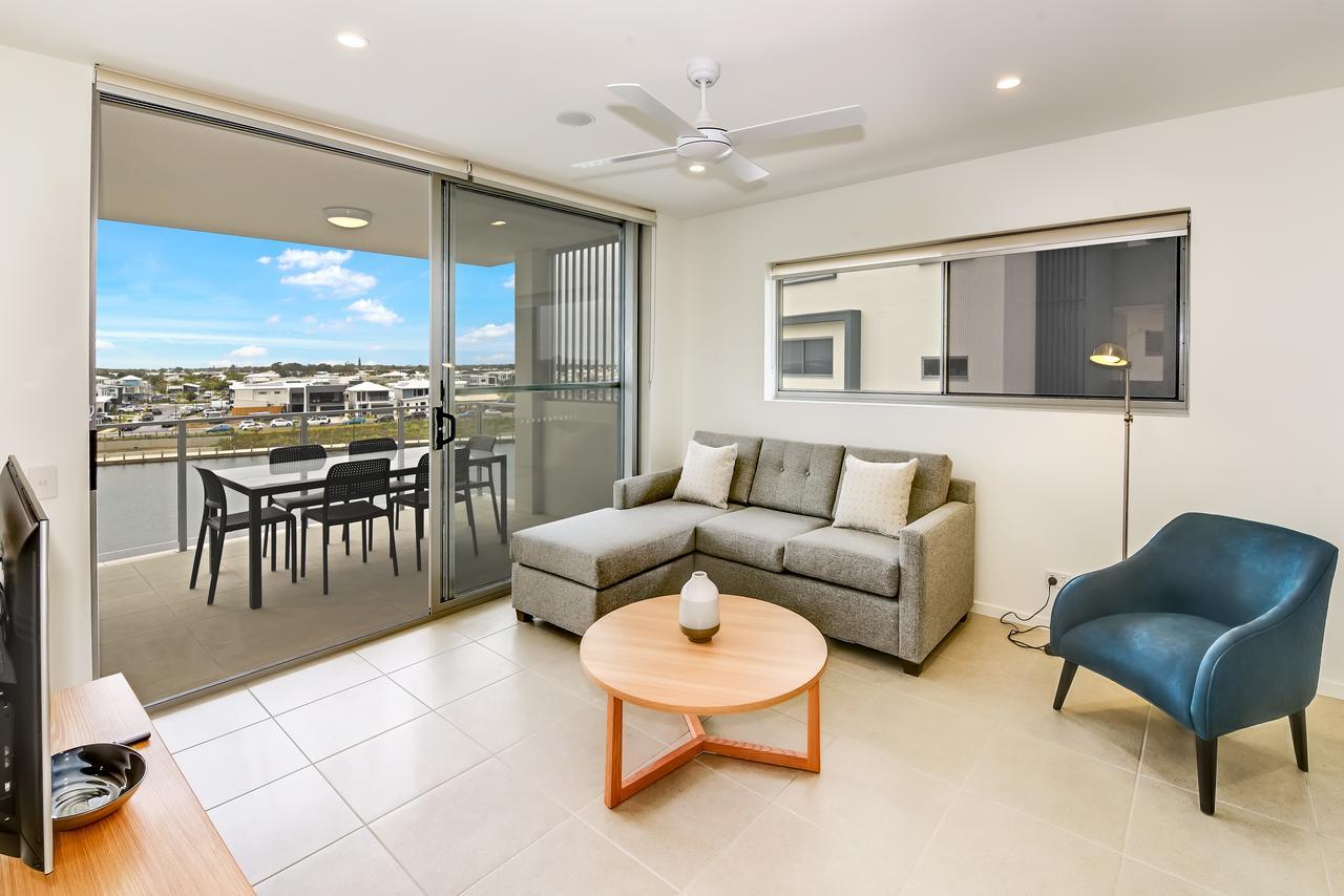 Two-Bedroom Apartment Lake View
