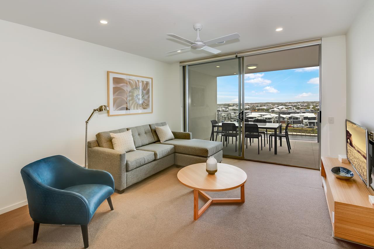 Two-Bedroom Apartment Lake View