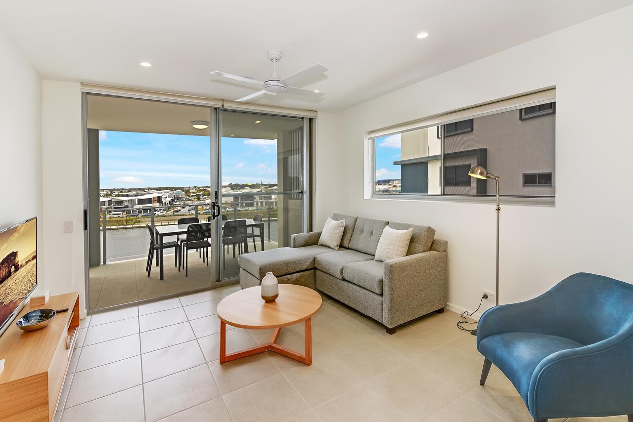 Two-Bedroom Apartment Lake View