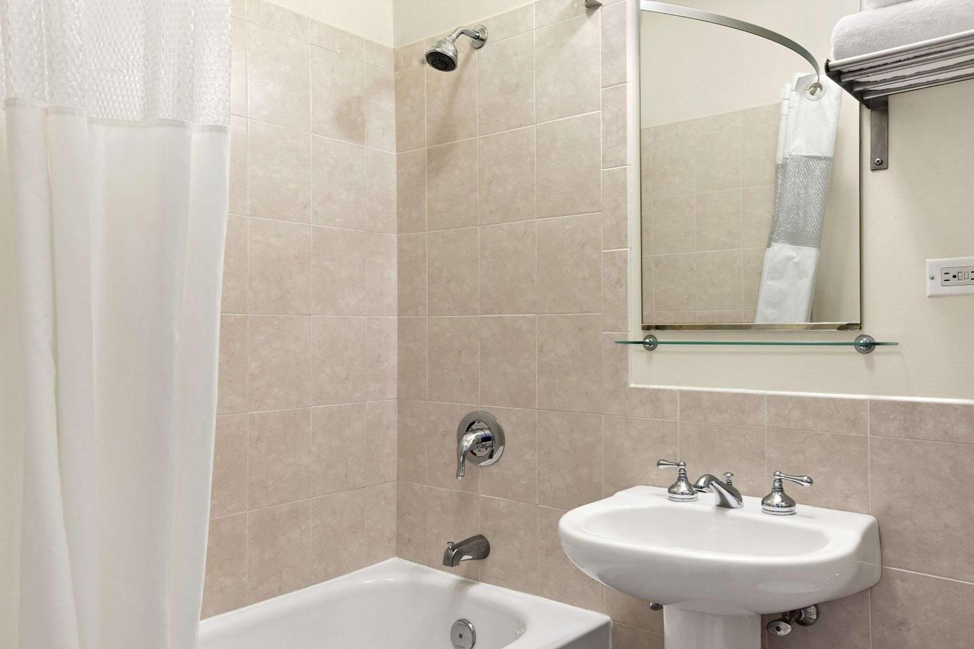 Quarto com Cama King-size - Não Fumantes