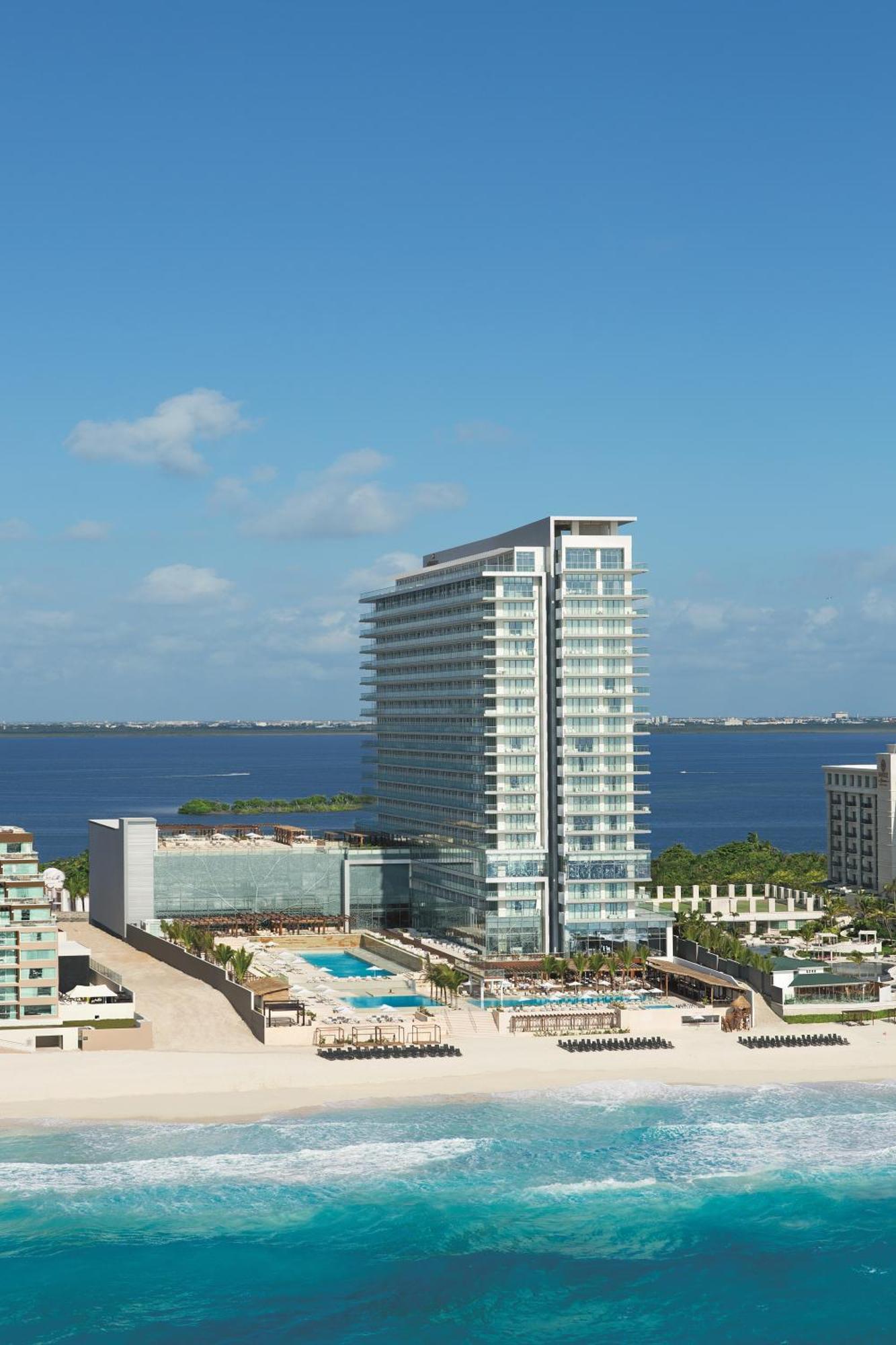 Junior Suite Ocean View King