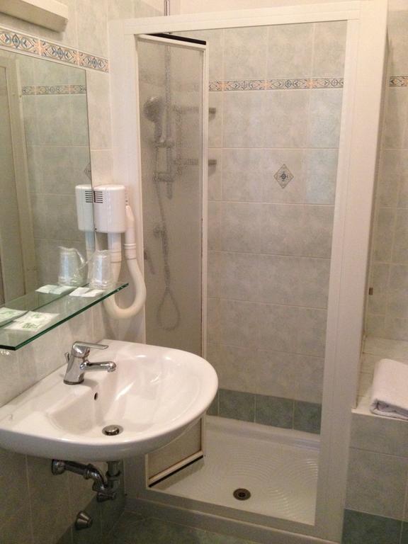 Doppelzimmer mit Seeblick