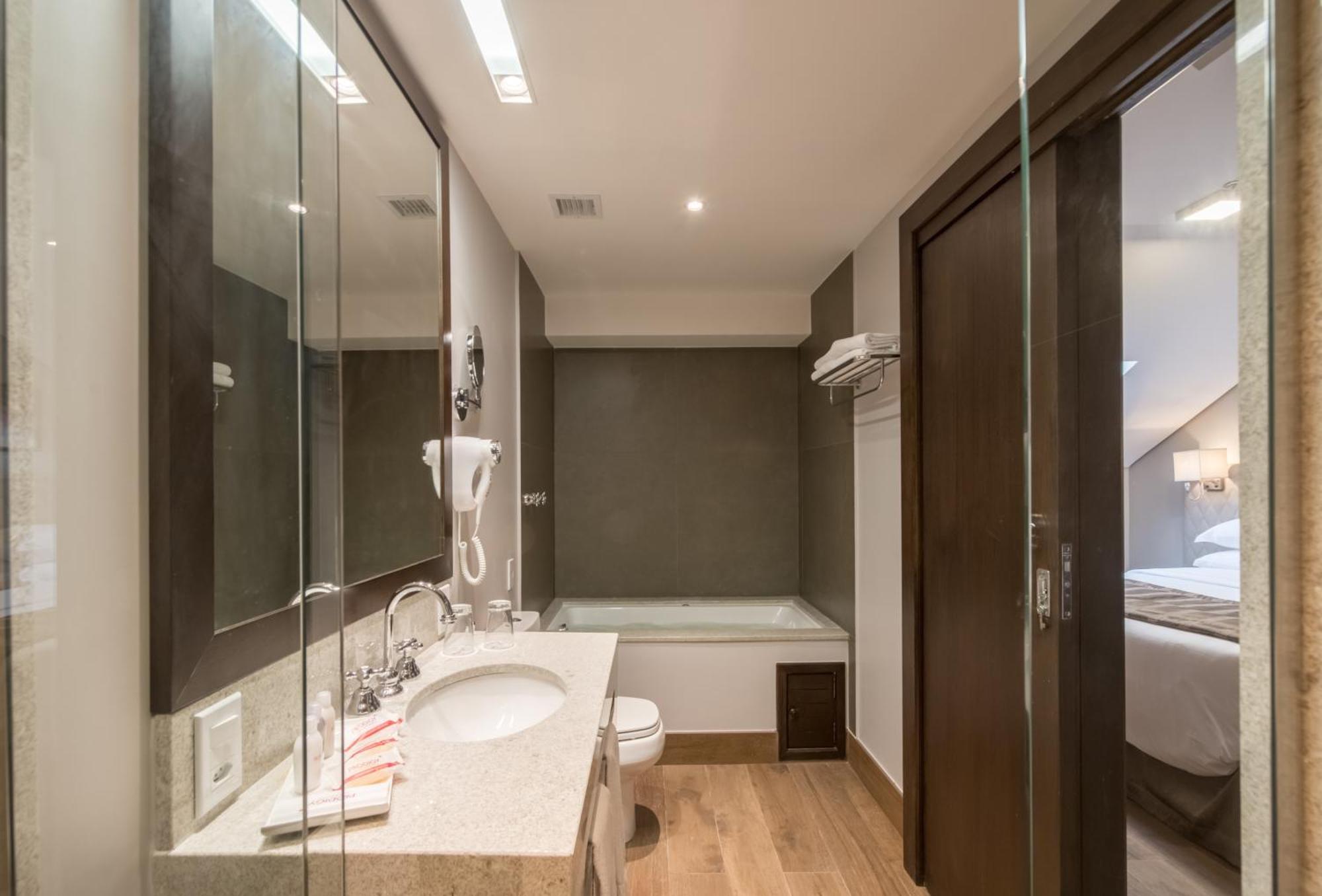 Quarto Duplo Standard