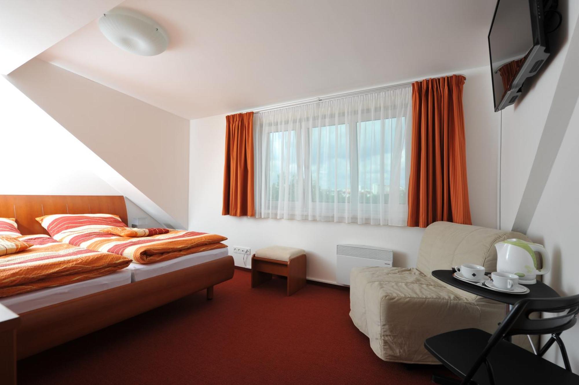 Double Room King Size Bed