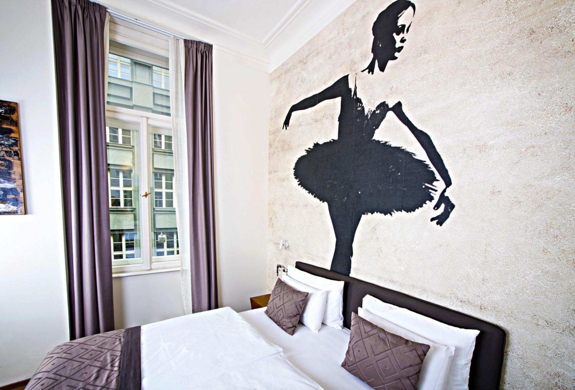 Superior Double Room Street View