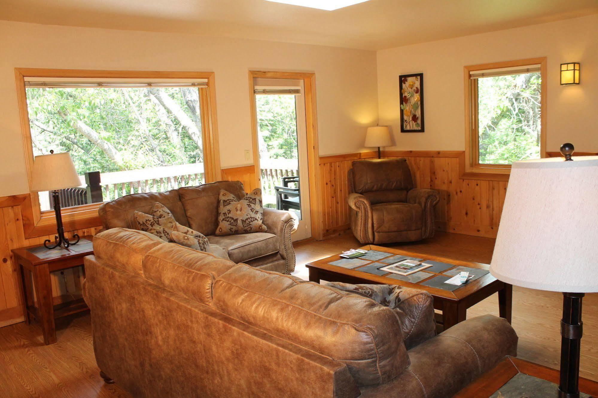 One-Bedroom Chalet Forest View