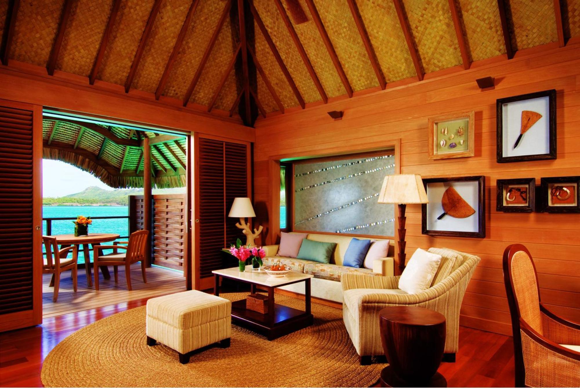 Bungalow Suite Lagoon View Over Water Two Queen Beds