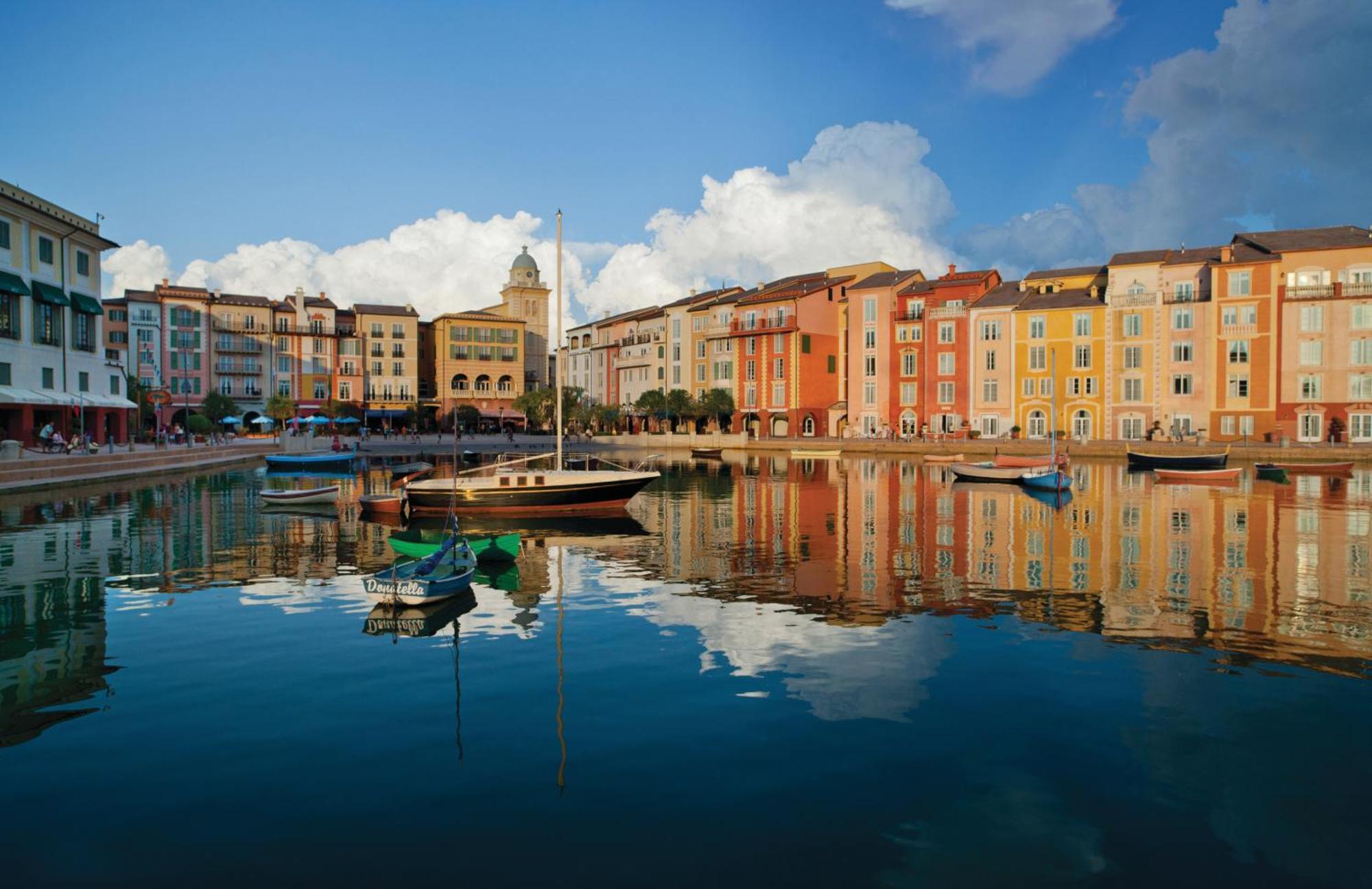 Zimmer mit 2 Queensize-Betten und Aussicht auf die Bucht - Universal Express Unlimited KOSTENFREI