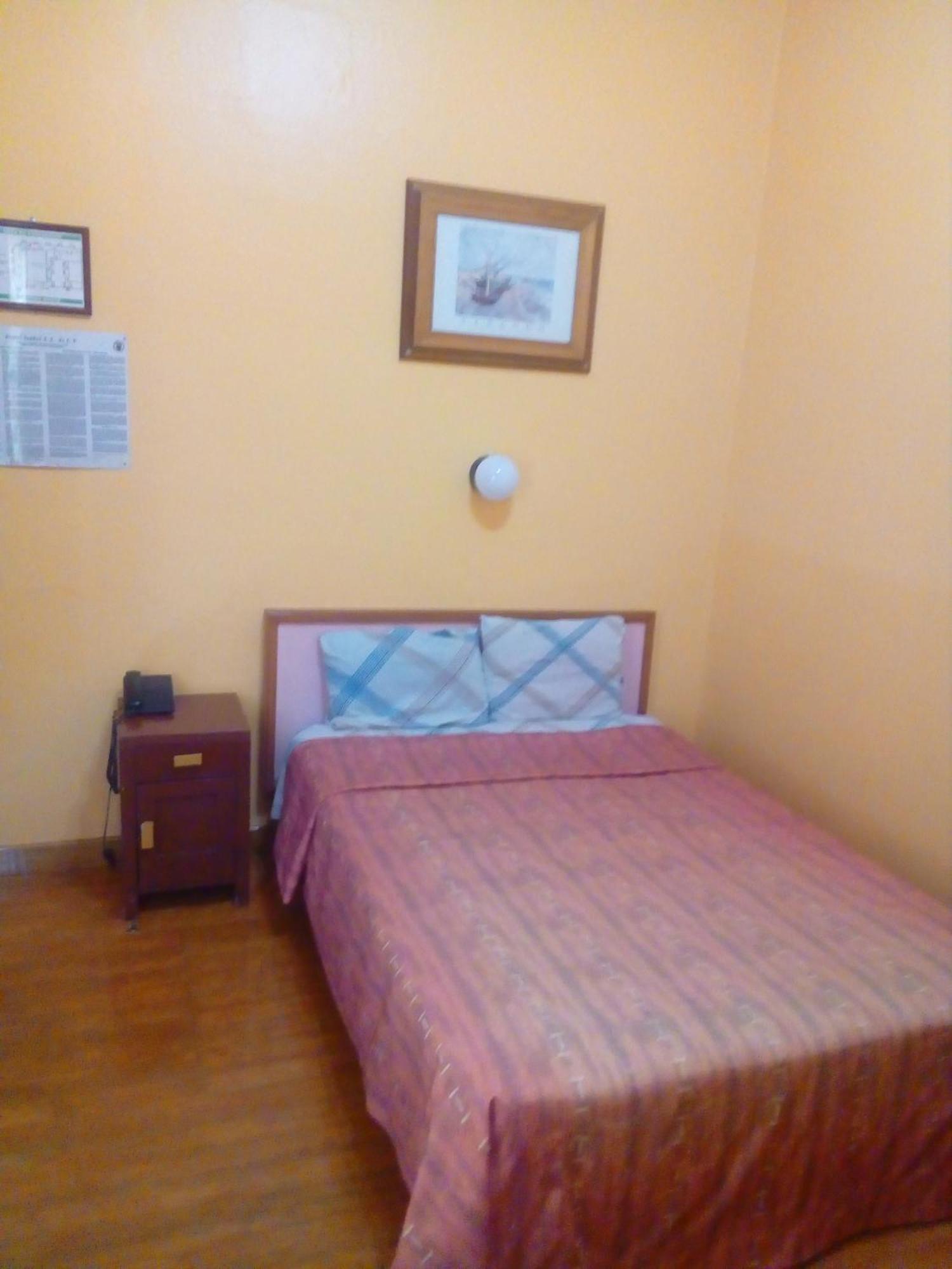 Quarto Duplo com Banheiro Compartilhado