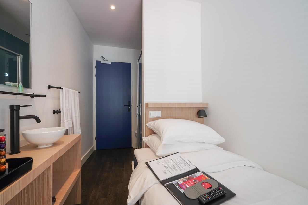Single Room Private Bathroom