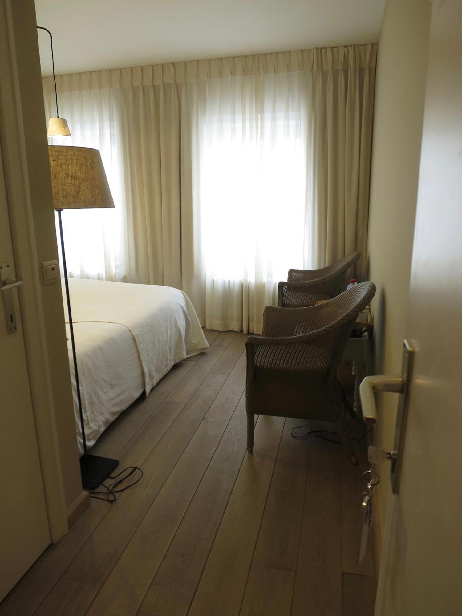 Small Double Room Private Shower