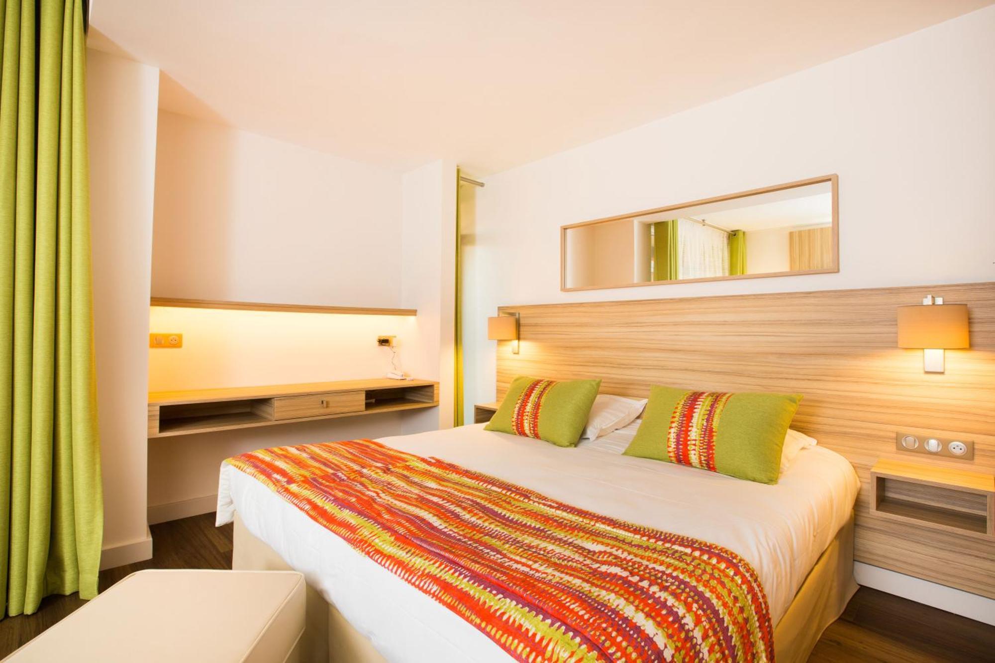 Quadruple Room Terrace