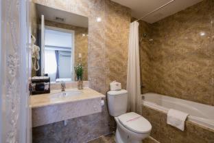 Premium Deluxe Room