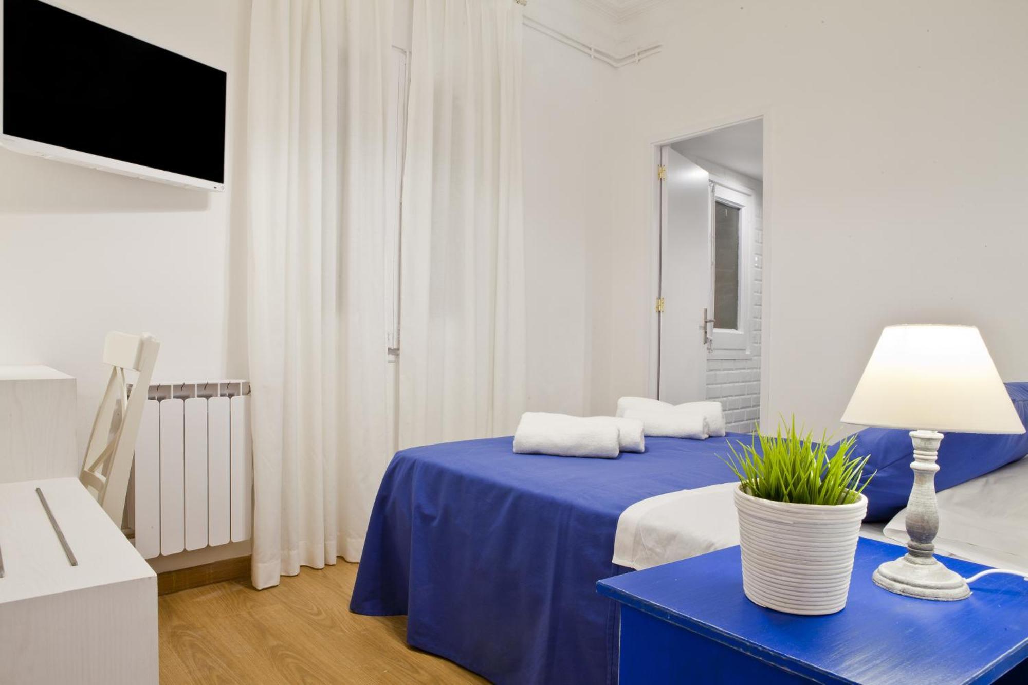 Double Room Private Bathroom