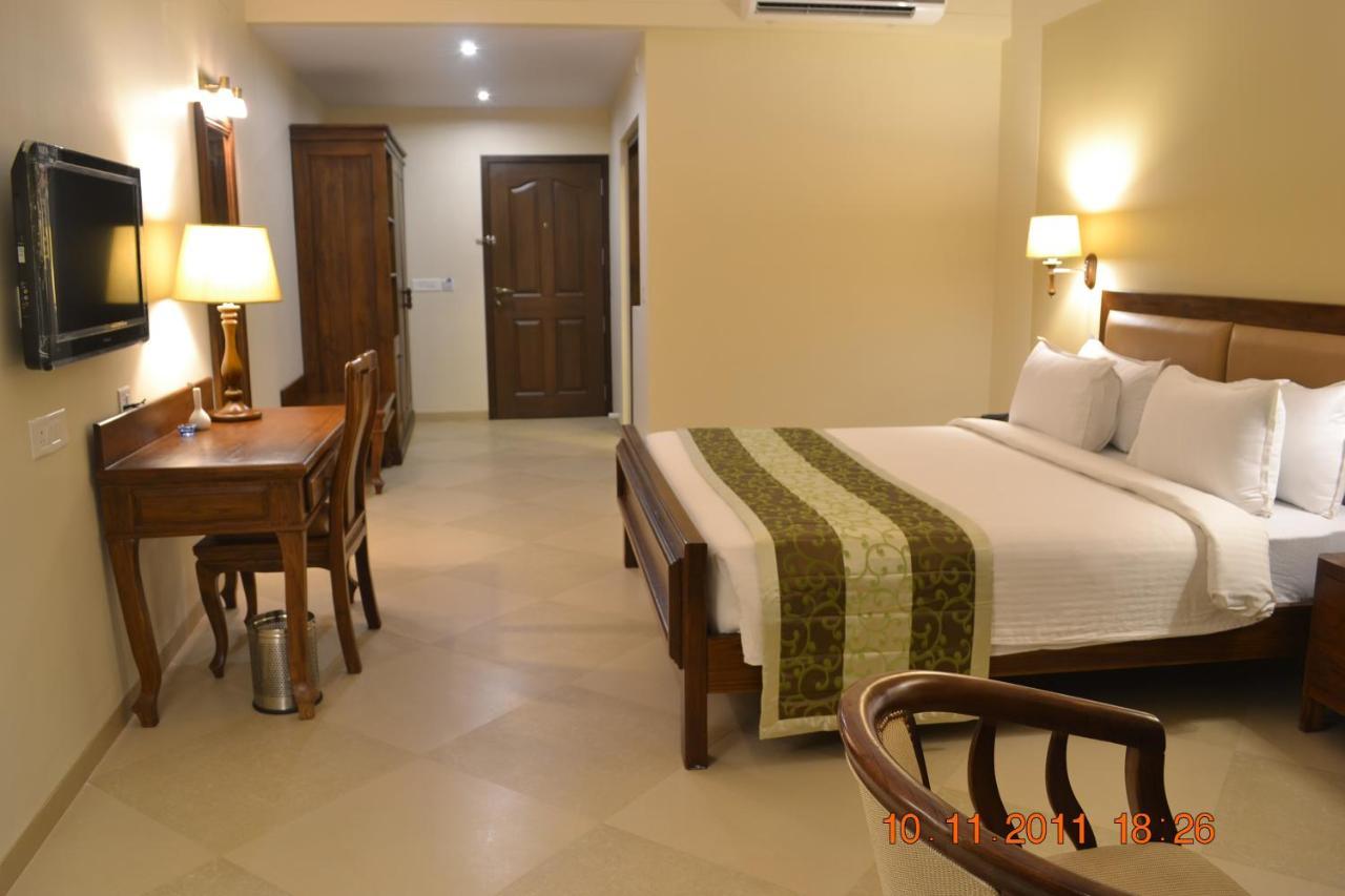 Attrium Room