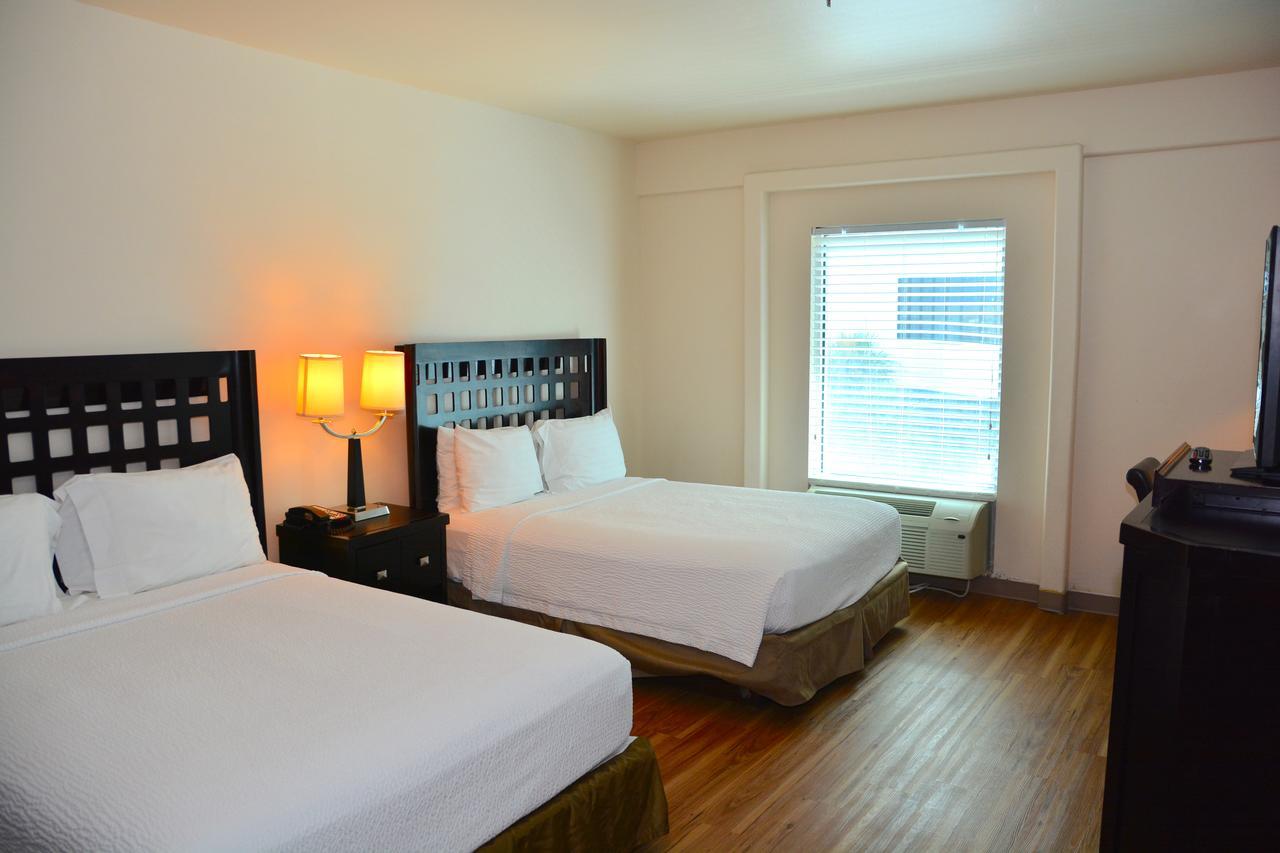 Queen Room Two Queen Beds