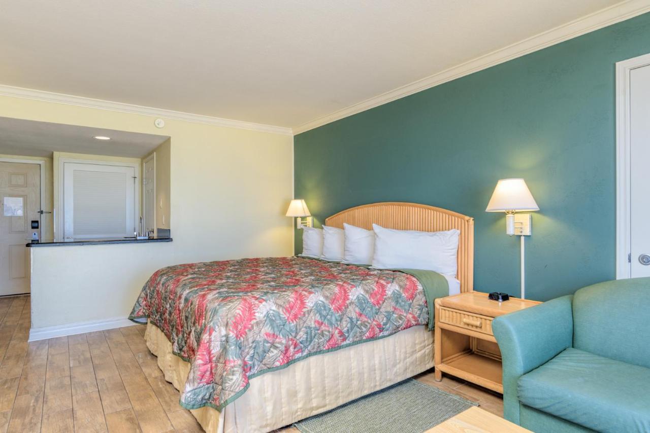 King Room Partial Beach View