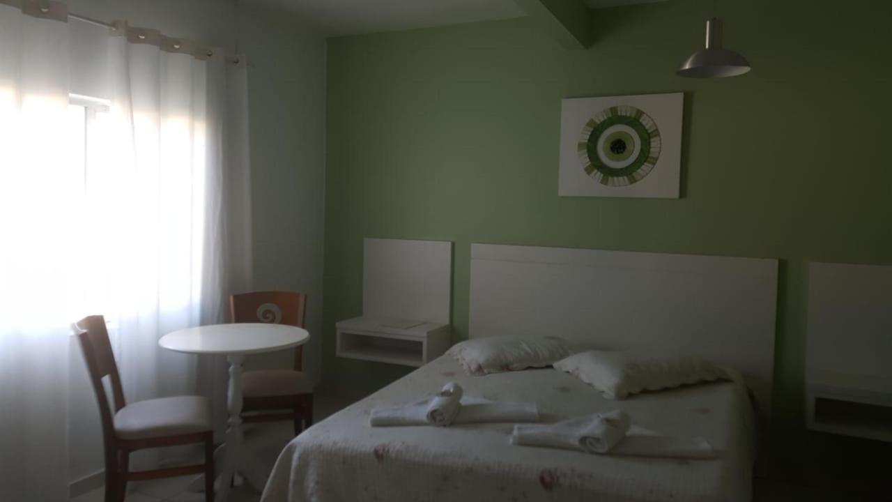 Quarto Quádruplo com Banheiro