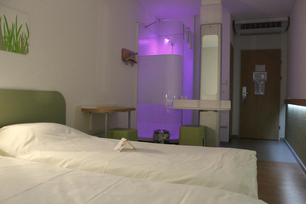 Standard Room 1 Double Bed