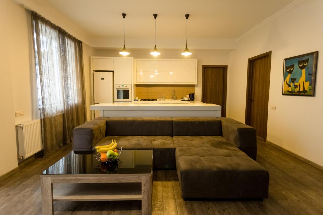 Habitat Twin • Outlet Mall Shuttle • Dining • Ideal Getaway