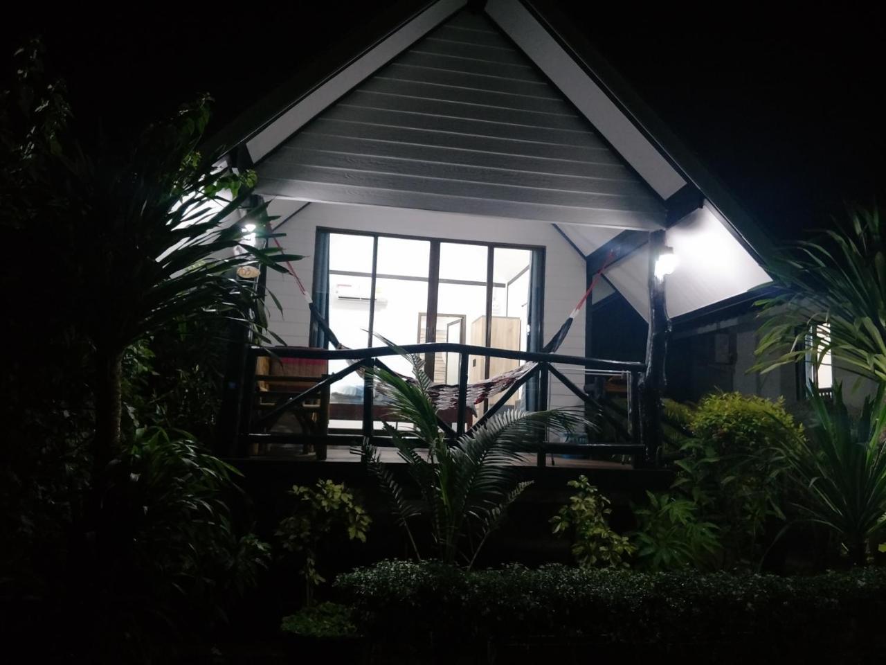 Superior Bungalow mit Klimaanlage und Gartenblick