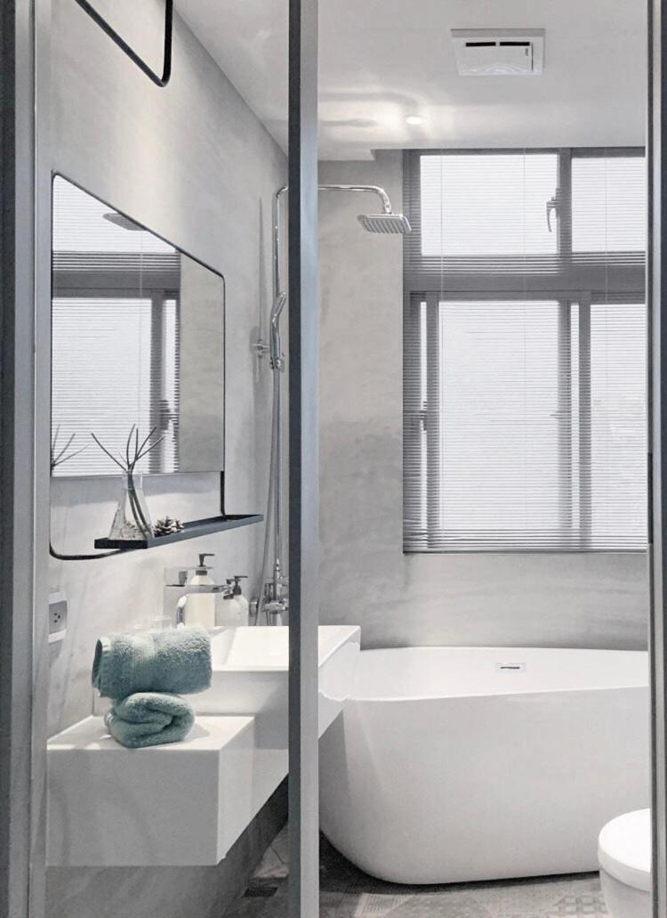 Standard Double Room Bath