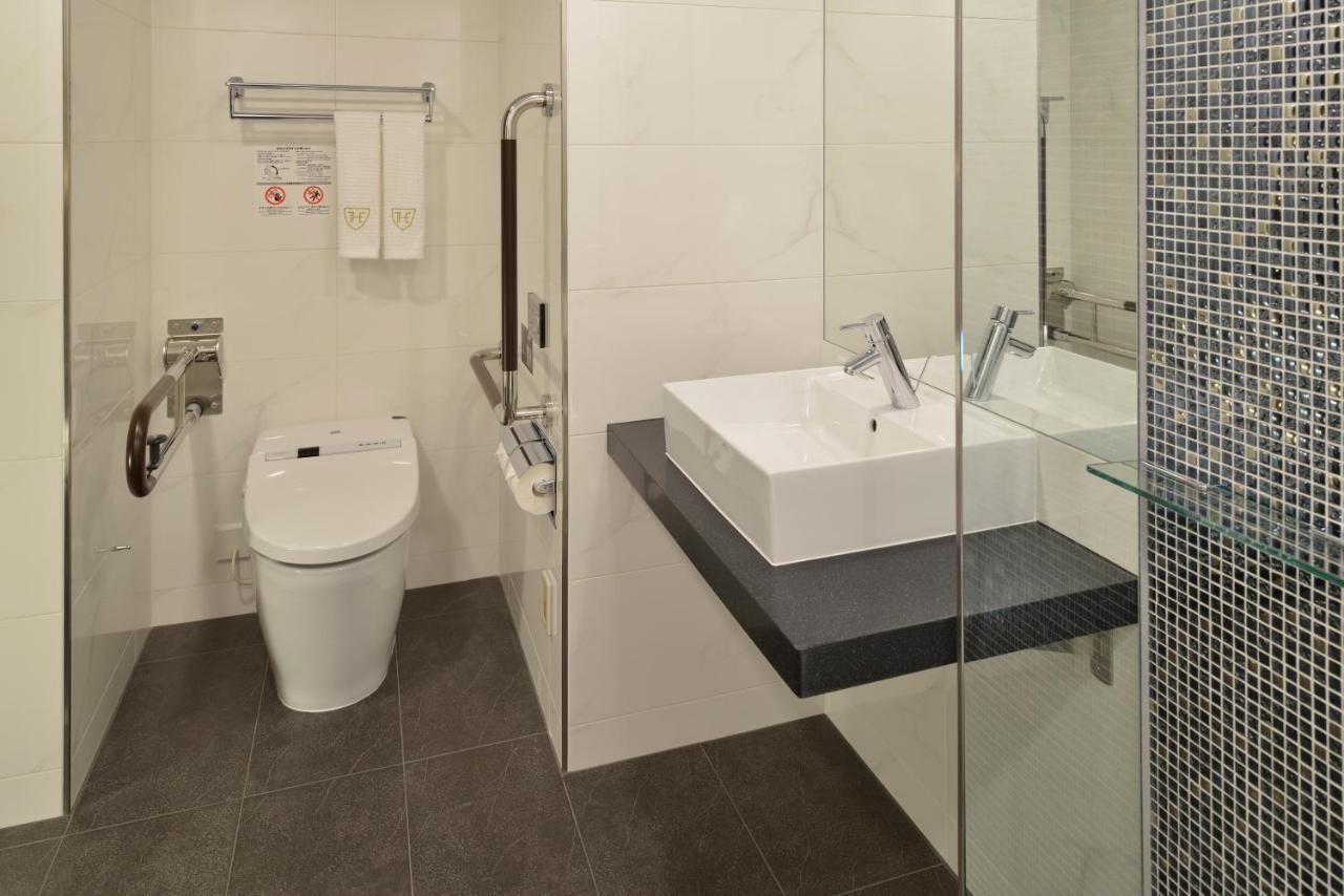 Deluxe Twin Room Disability Access